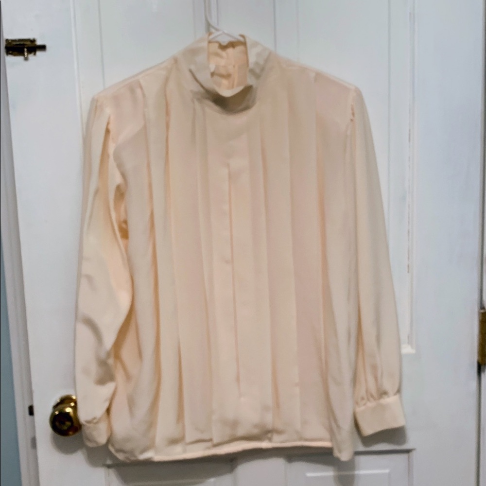 NWT 100% Silk Daniel Caron Ivory size 10 Vintage Blouse!